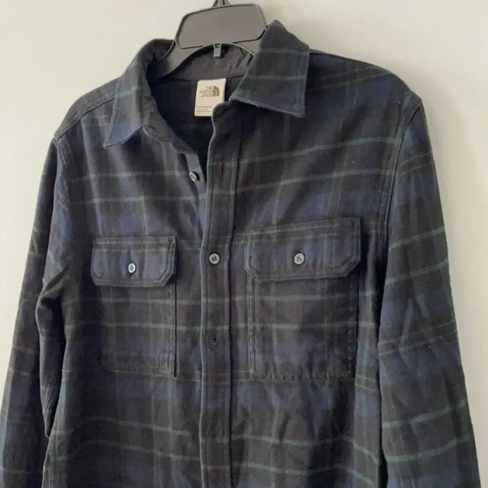 The North Face Twill Shacket Size Small Winter Fall Fashion Cotton Warm Cozy
